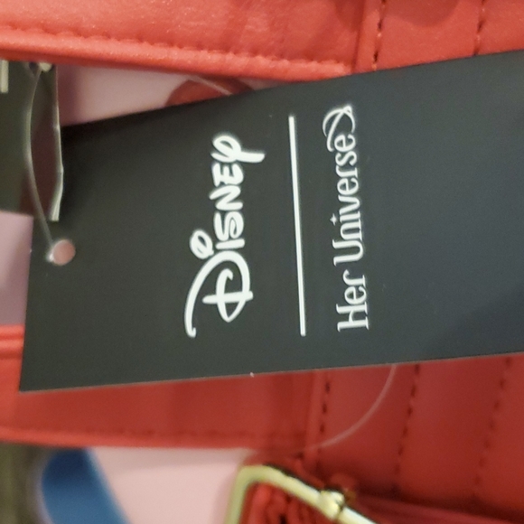 ❤️ Her Universe Disney Lilo & Stitch Lovebug Valentines Mini Backpack NWT - Picture 5 of 11